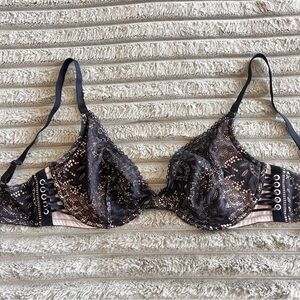 SOLD Victoria's Secret Very Sexy Unlined Plunge Bra- Size 36DD